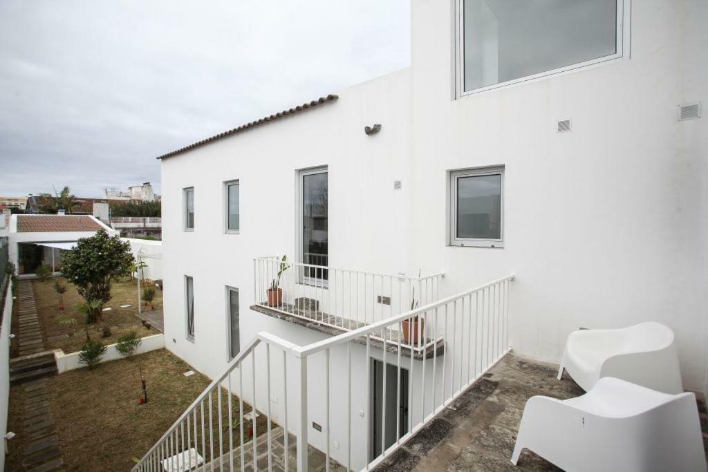 Place Of Moments Urban-Suites Ponta Delgada Buitenkant foto